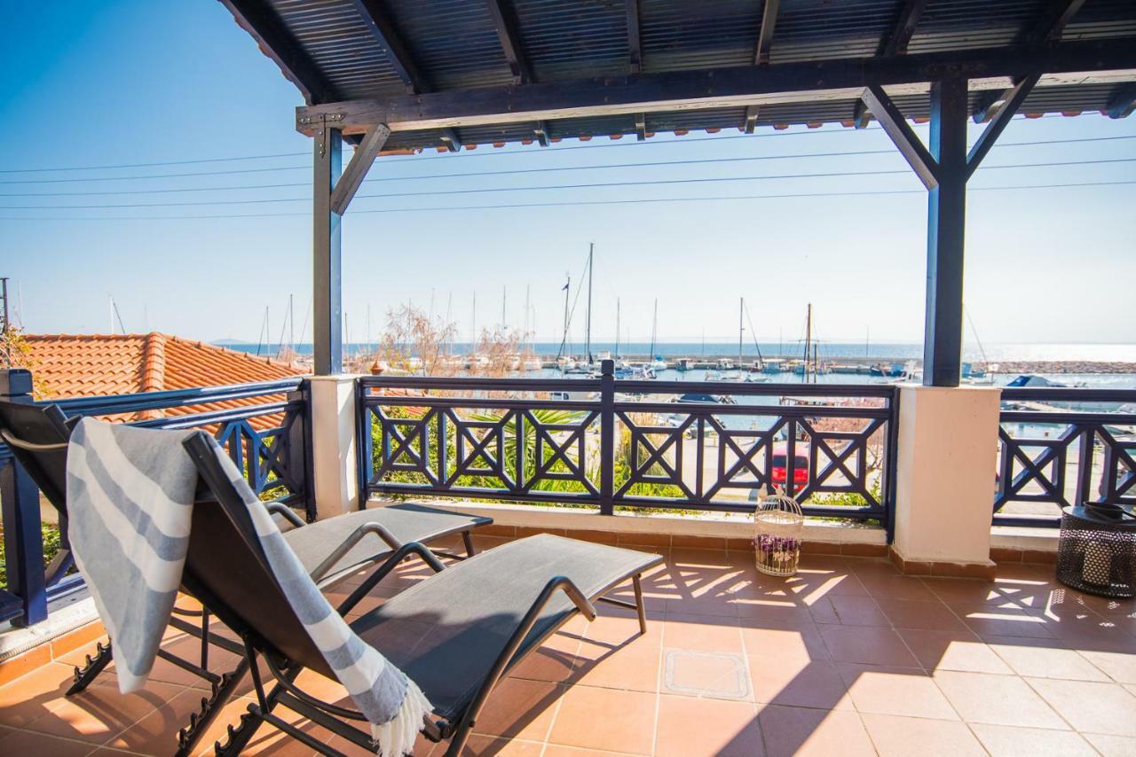 Villa Marina Nikiti  Buitenkant foto